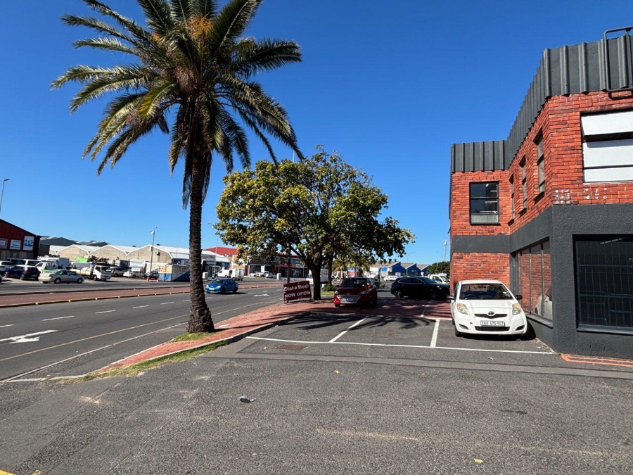To Let commercial Property for Rent in Montague Gardens Western Cape